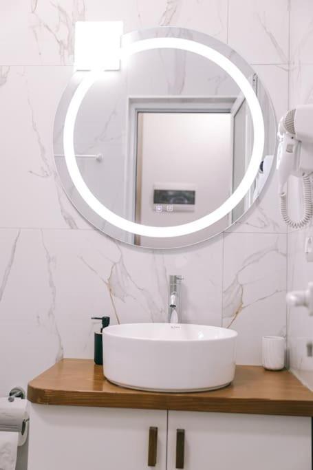 Cereni Guesthouse Berat Eksteriør bilde