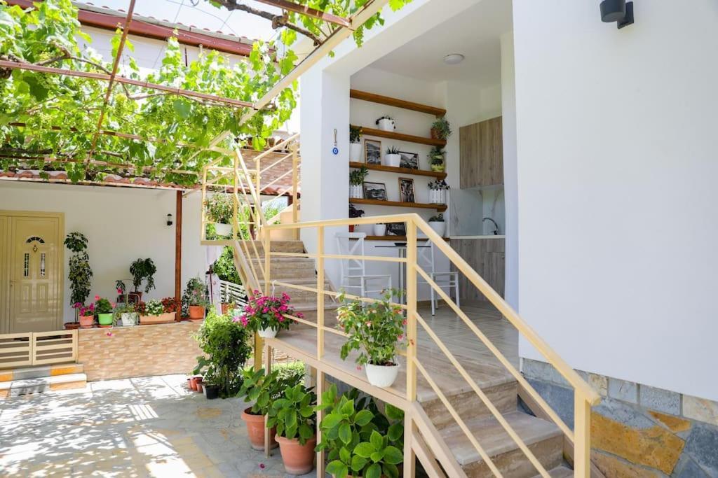 Cereni Guesthouse Berat Eksteriør bilde